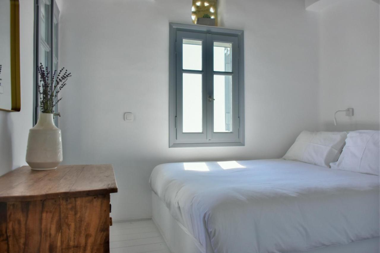 Living Theros Luxury Suites Kardhianí Dış mekan fotoğraf