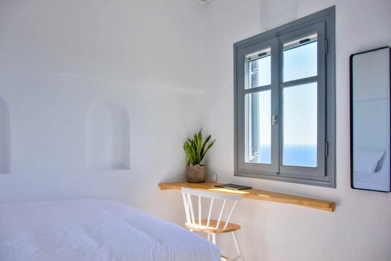 Living Theros Luxury Suites Kardhianí Dış mekan fotoğraf