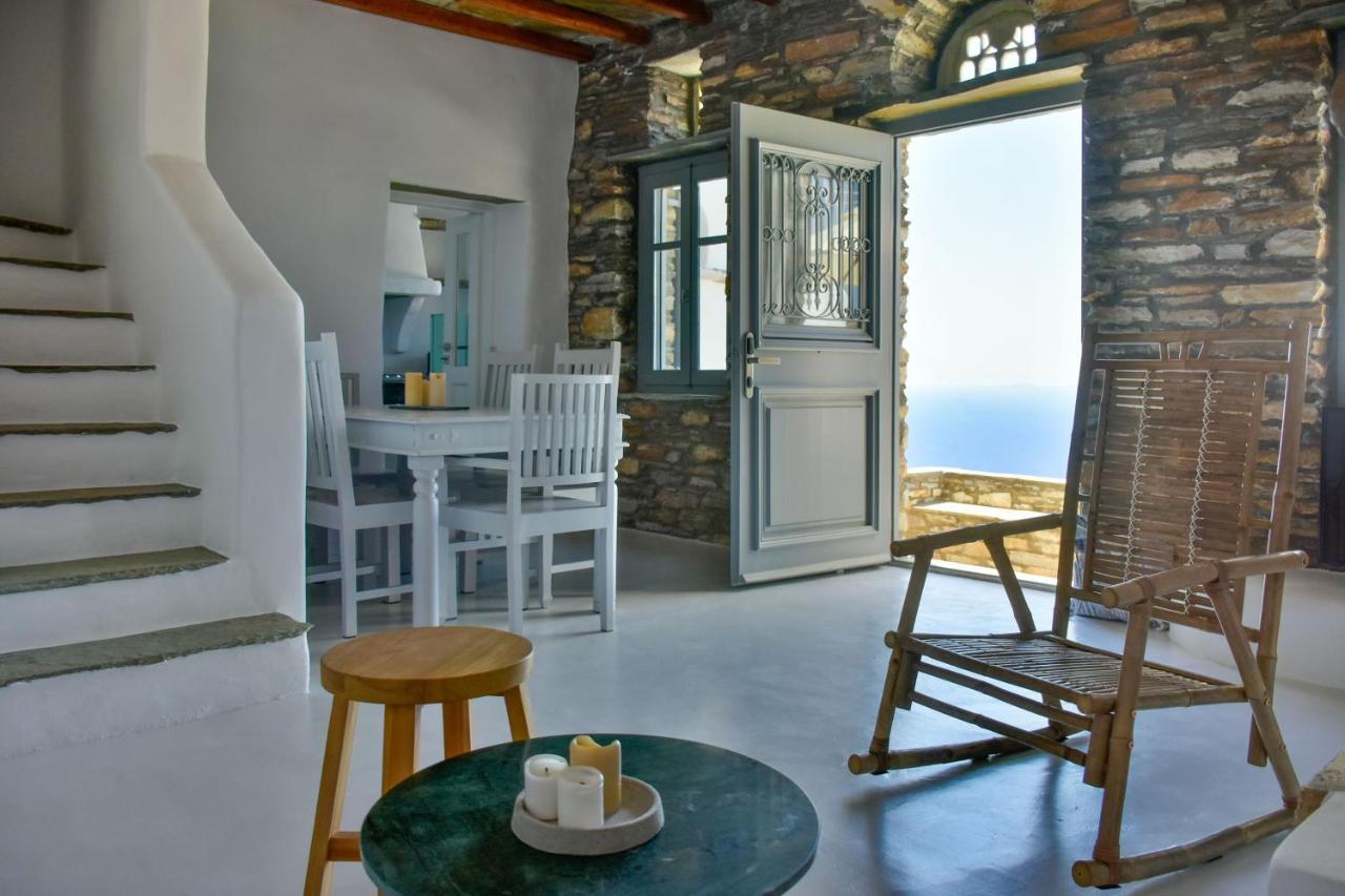 Living Theros Luxury Suites Kardhianí Dış mekan fotoğraf