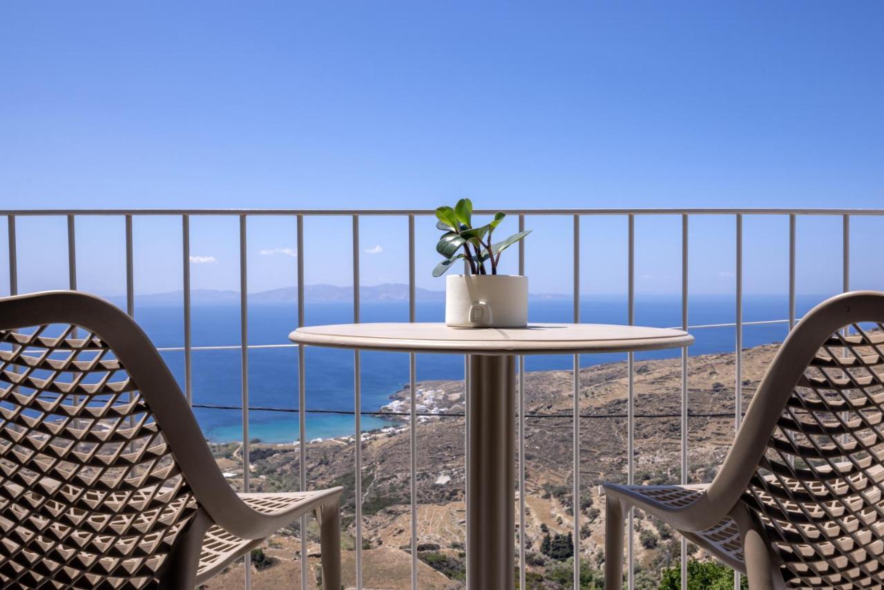 Living Theros Luxury Suites Kardhianí Oda fotoğraf