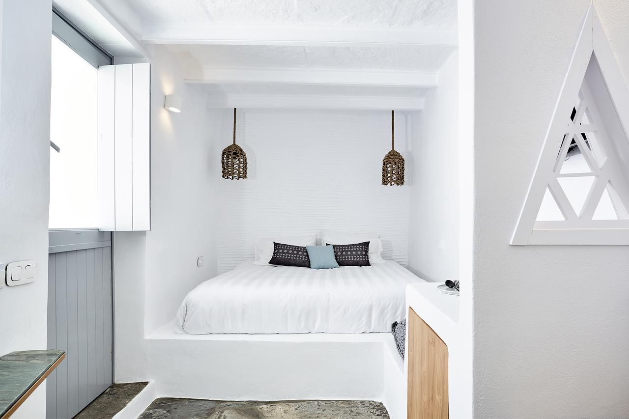 Living Theros Luxury Suites Kardhianí Dış mekan fotoğraf