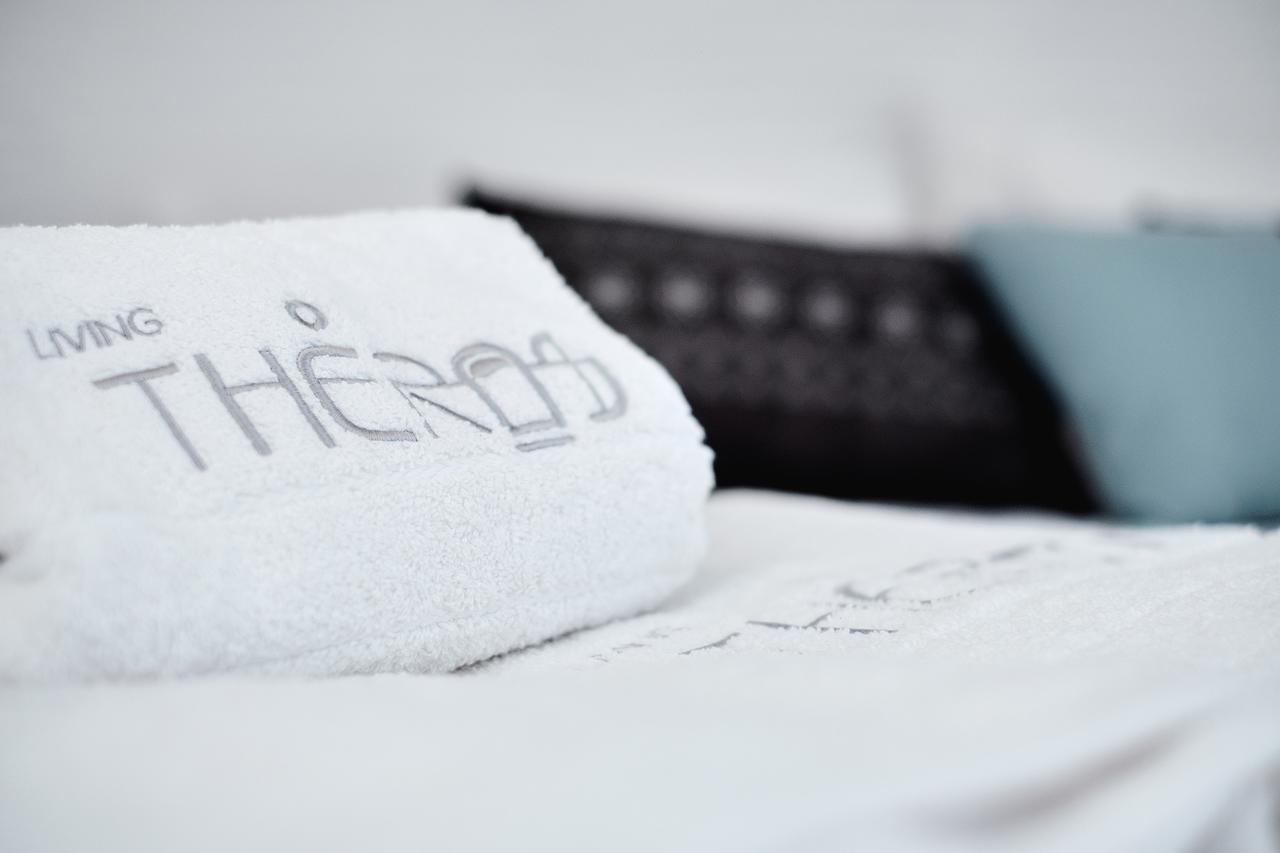 Living Theros Luxury Suites Kardhianí Dış mekan fotoğraf