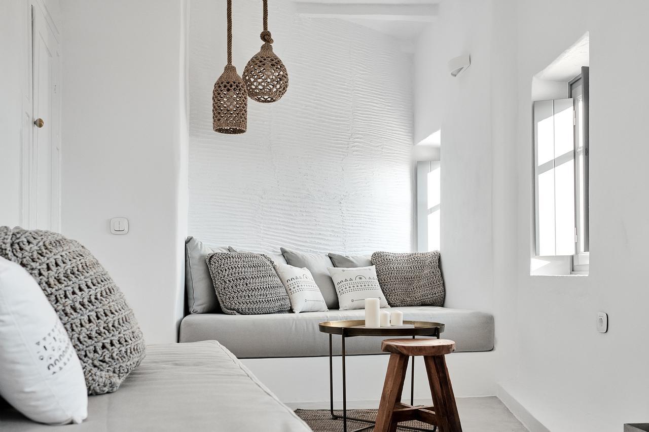 Living Theros Luxury Suites Kardhianí Dış mekan fotoğraf