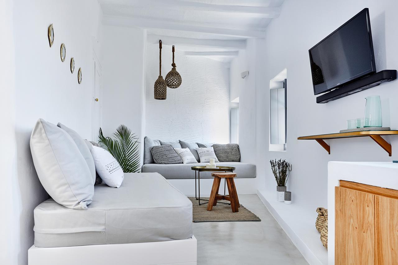 Living Theros Luxury Suites Kardhianí Dış mekan fotoğraf