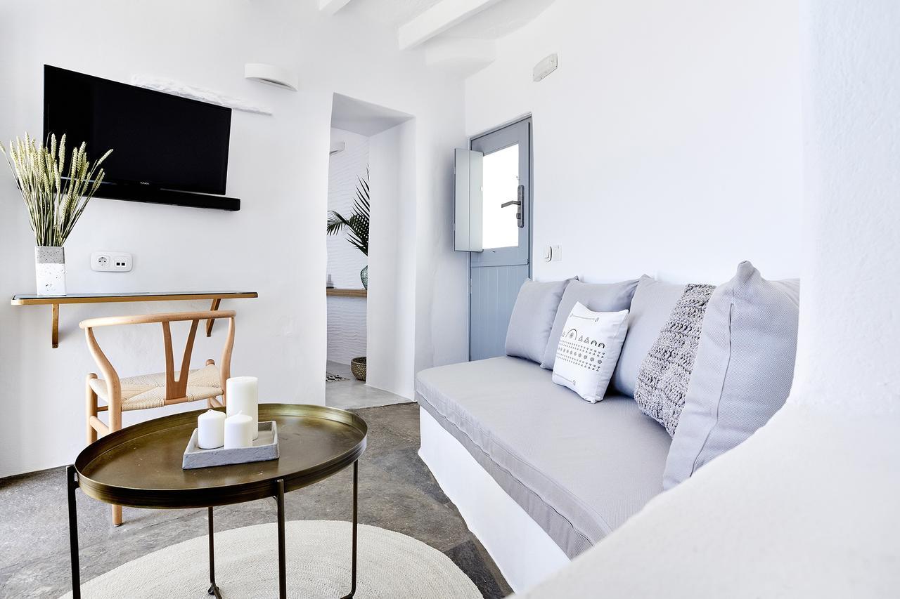 Living Theros Luxury Suites Kardhianí Dış mekan fotoğraf